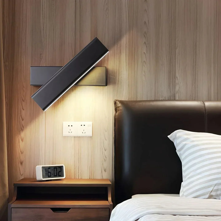 Luz de pared LED ajustable, ideal para dormitorio. Estilo moderno para cualquier habitación.