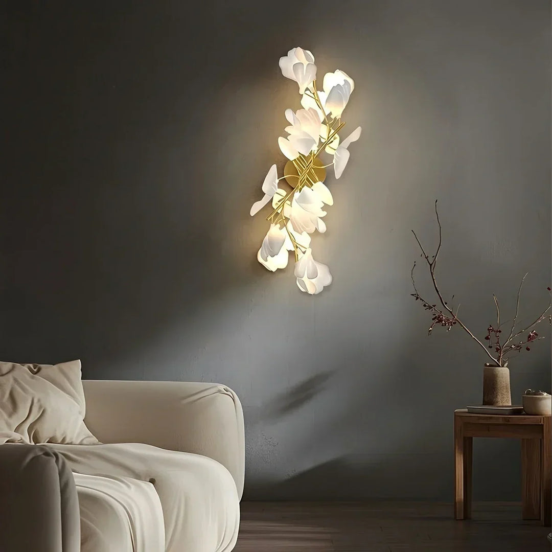 Arte en pared: lámpara de pared floral ajustable, diseño moderno, decoración hogar.