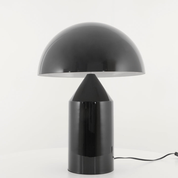 Iluminación de mesa Atollo Lunaro de metal, estilo contemporáneo, diseño escultural italiano.