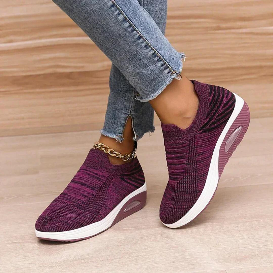 Calzado ergonómico IMA para mujer. Zapatillas ortopédicas que brindan bienestar, soporte plantar y alivio del dolor en los pies.