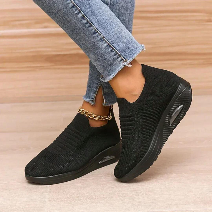 Zapatos cómodos IMA de mujer con soporte plantar avanzado. Calzado ortopédico para máxima comodidad y alivio del dolor.