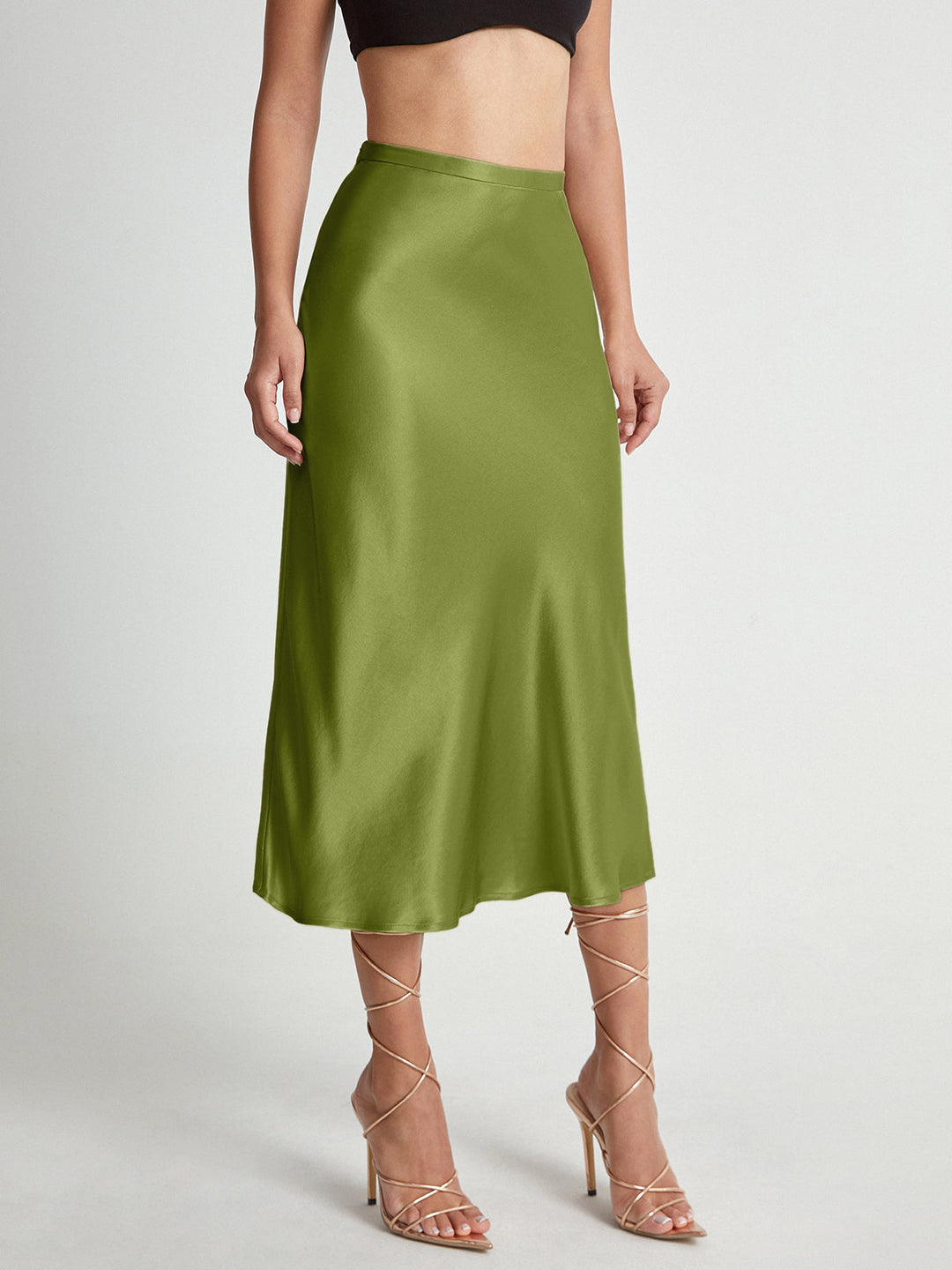 Falda midi de satén fluida para mujer, elegancia en movimiento para fiestas, eventos y moda sofisticada.
