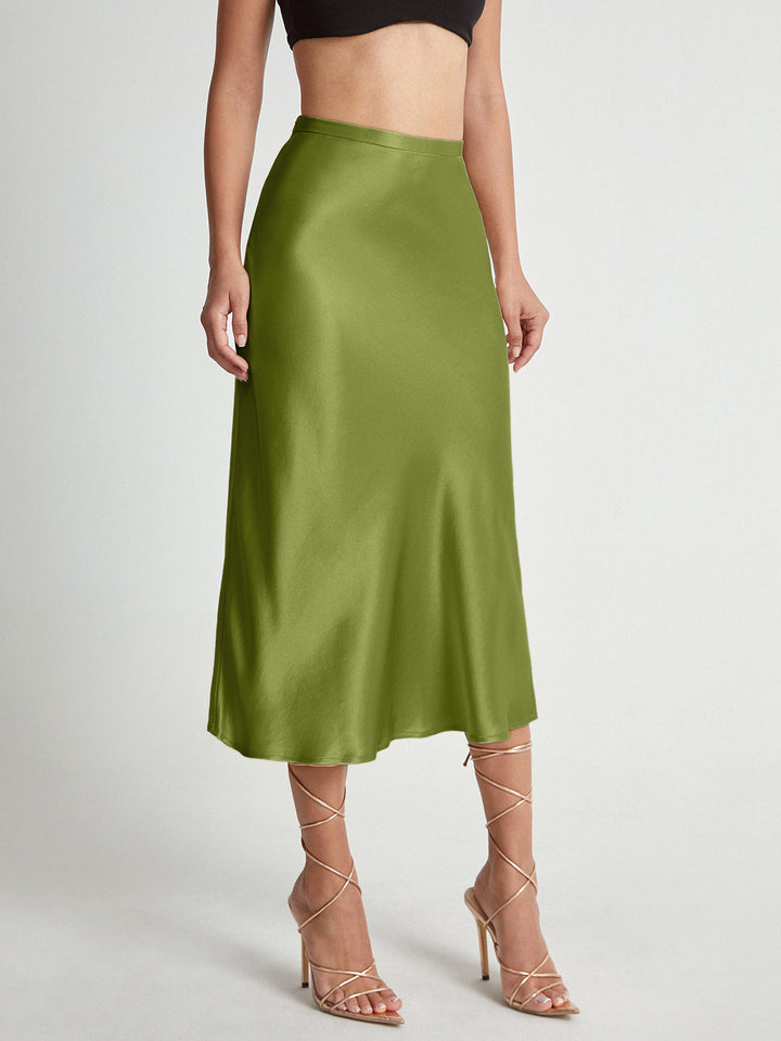 Falda midi de satén fluida para mujer, elegancia en movimiento para fiestas, eventos y moda sofisticada.