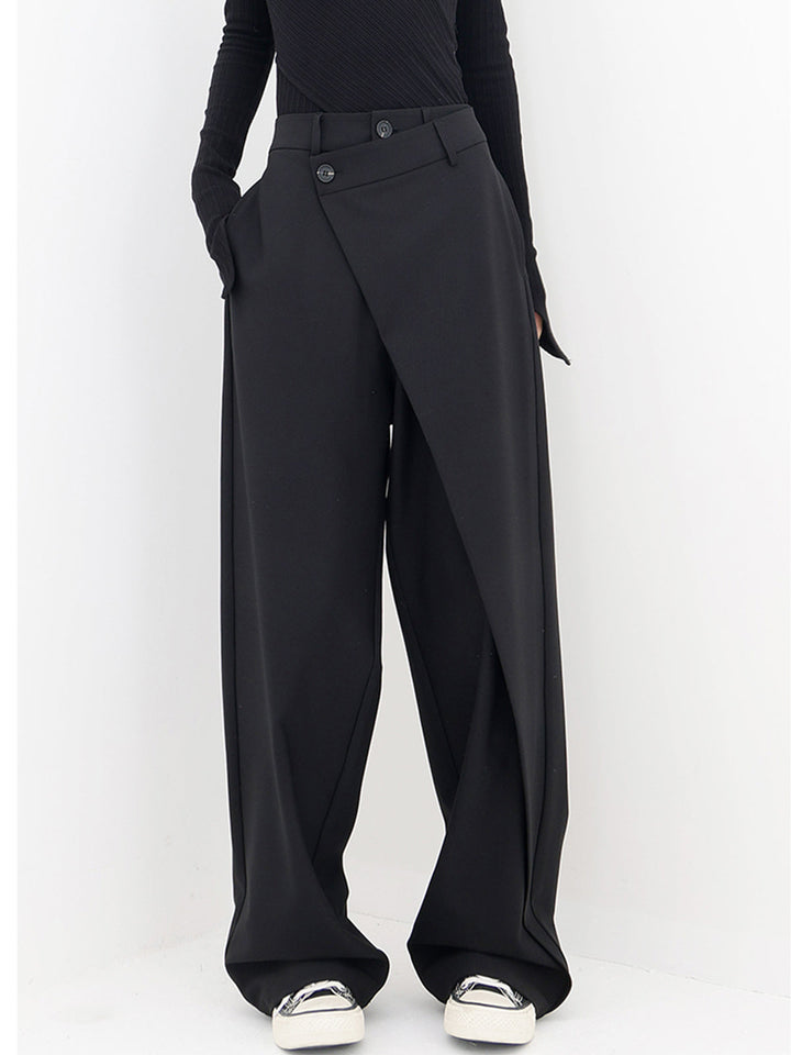Cómodo pantalón fluido de mujer, pierna ancha, diseño cruzado, transpirable para el verano.