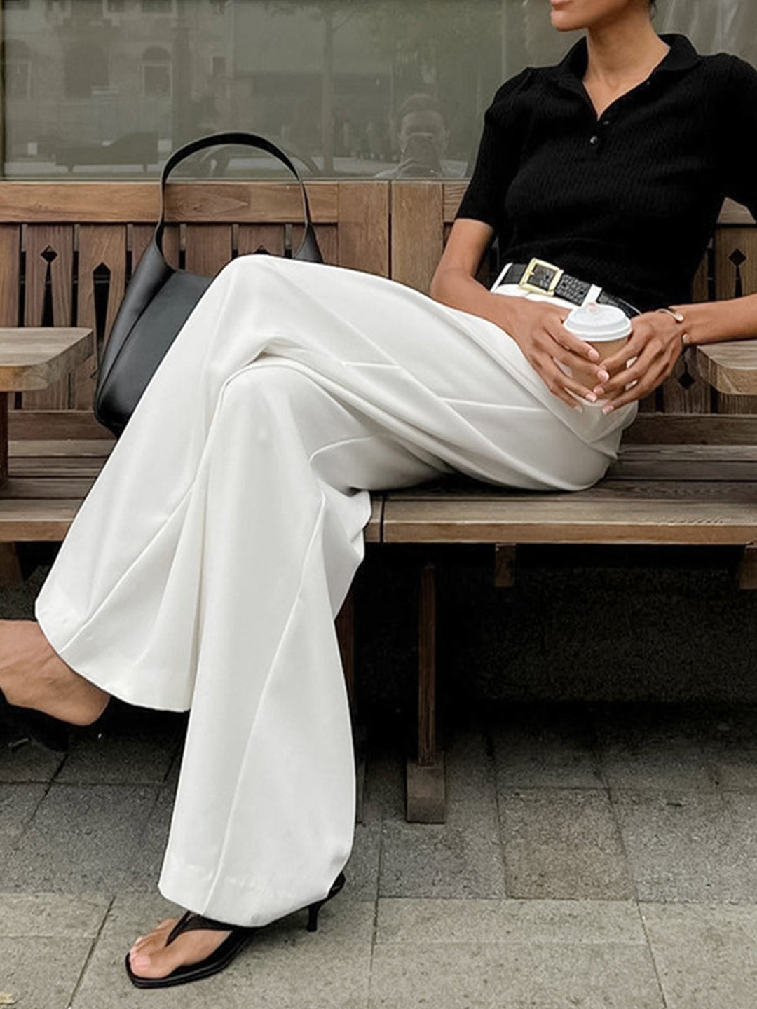 Pantalón casual cómodo de mujer, pierna ancha, talle alto, perfecto para el día a día.