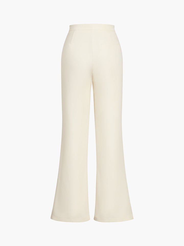 Top liso y pantalón ancho de mujer, outfit de moda femenina, versátil para día o noche, look chic.