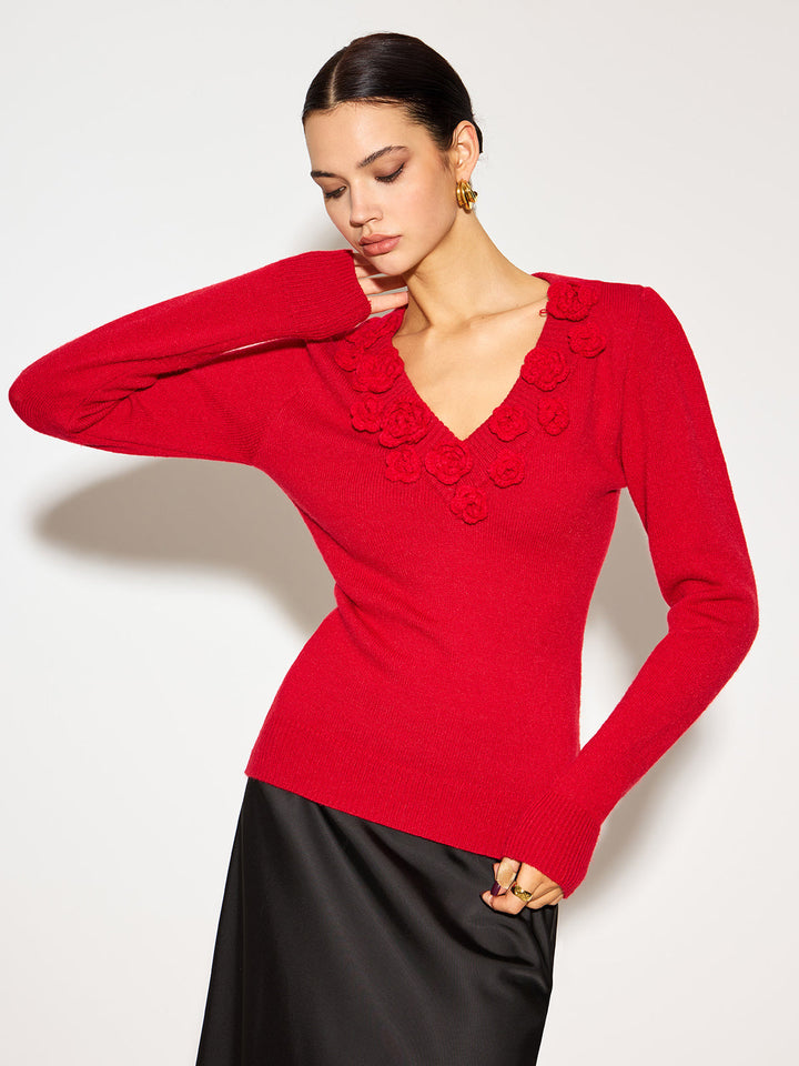 Top de punto ajustado rojo para mujer, escote V moderno y detalles de flores 3D. Moda femenina primavera-verano.