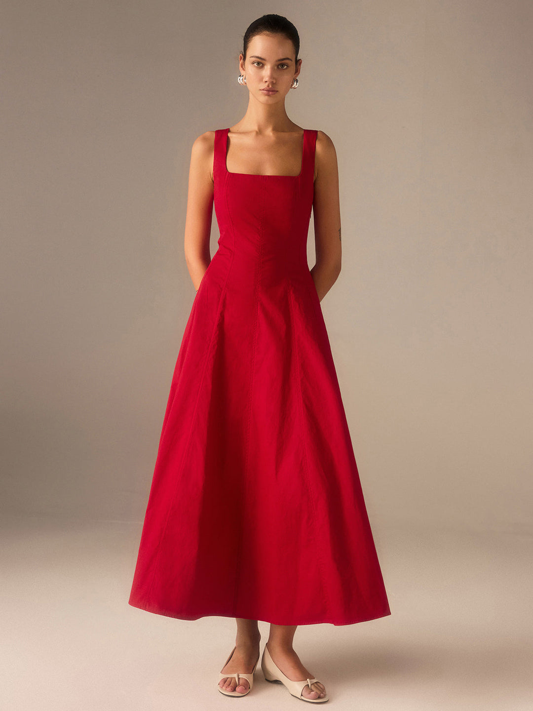 Vestido fresco de verano para mujer, largo y con espalda ajustable. Ropa de mujer cómoda y casual.