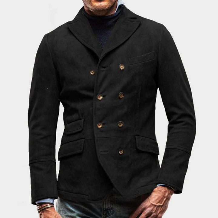 Blazer negro entallado de hombre para un estilo moderno. Chaqueta versátil ideal para looks casuales o de negocios elegantes.