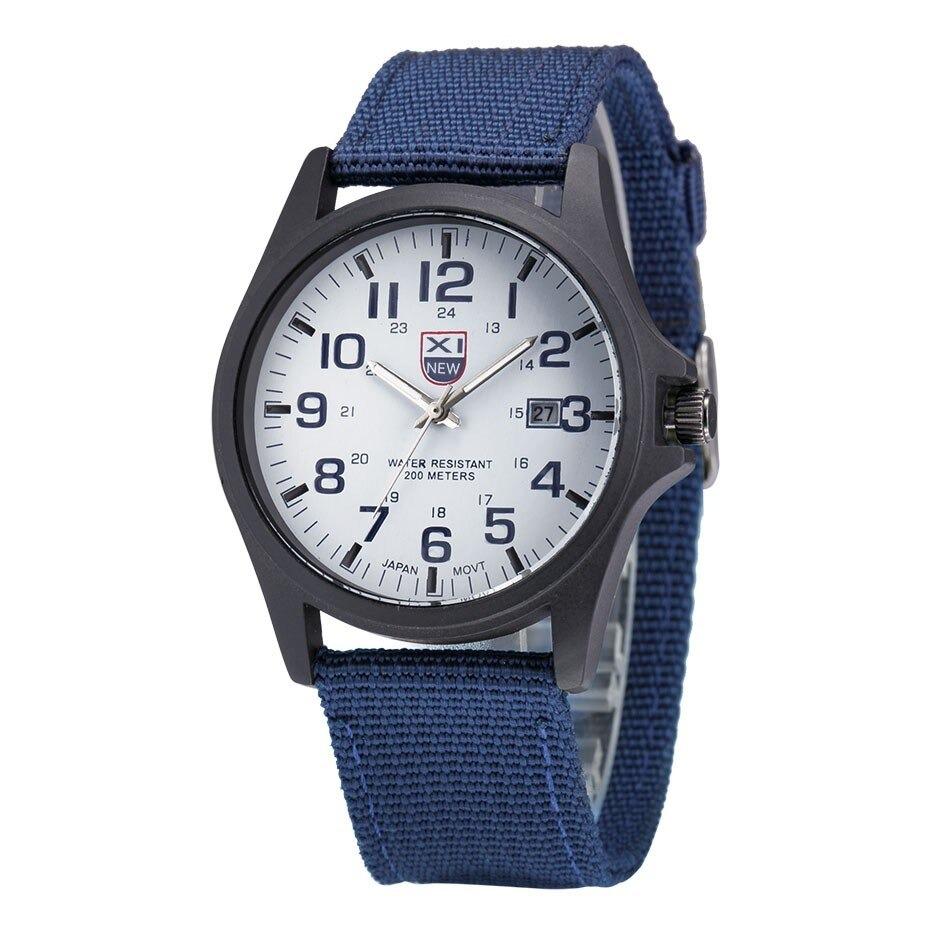 Reloj táctico de pulsera para hombre, diseñado para la aventura y el uso rudo exterior.