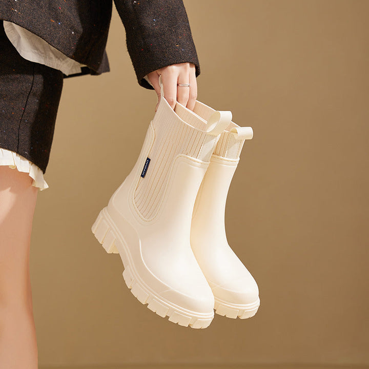 Cómodos botines de goma impermeables para mujer, diseño Chelsea para estilo y confort en invierno.