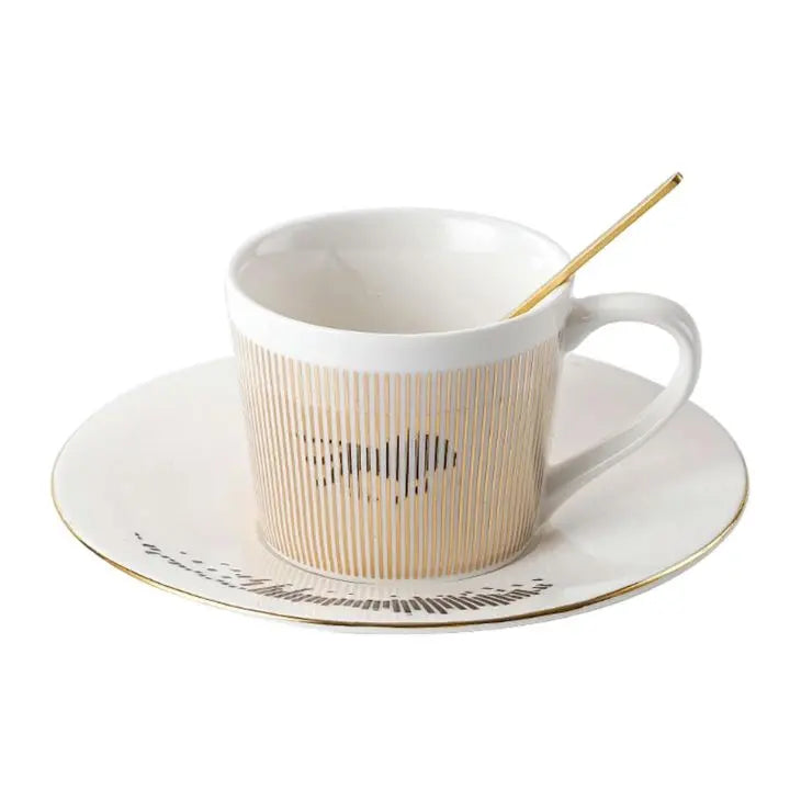 Decoración del hogar: taza creativa de café con mágico efecto espejo y colibrí.