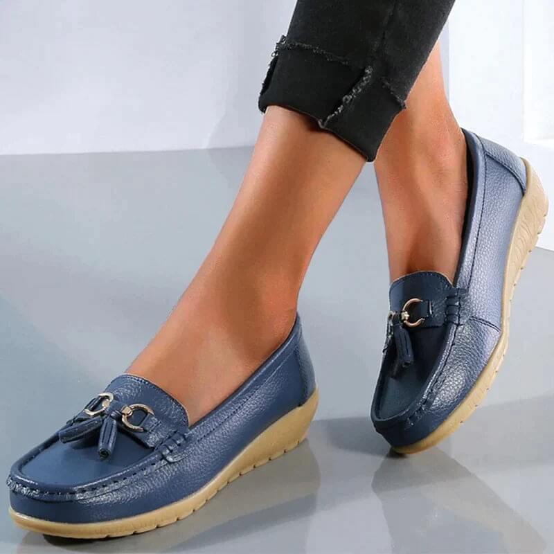 Plantilla ergonómica de zapatos planos ortopédicos para mujer, máximo confort en cada paso.