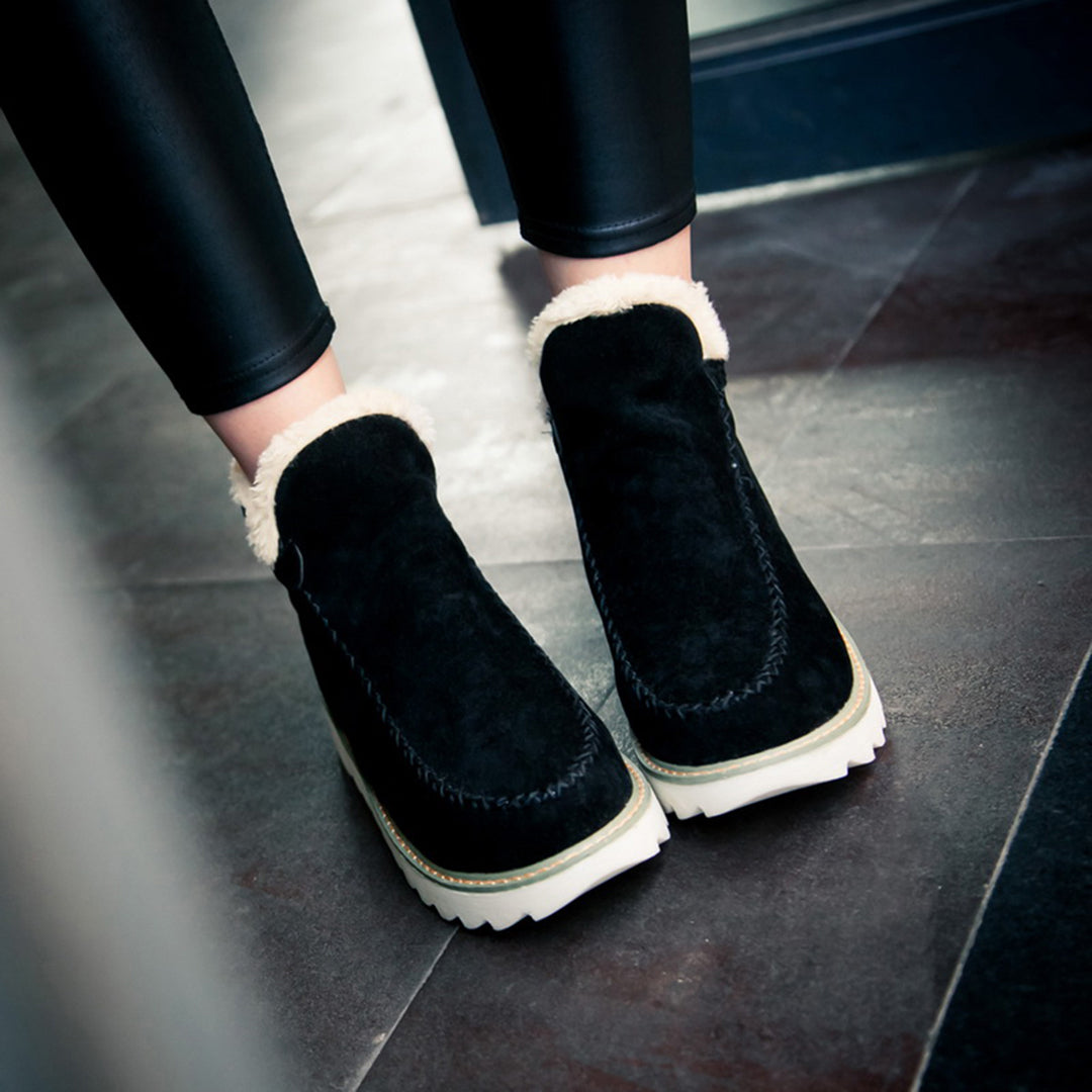 Suela antideslizante de botas de invierno para mujer, excelente agarre en hielo y nieve, seguridad garantizada.