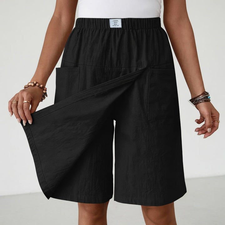 Skort de mujer versátil para libertad de movimiento, con cintura elástica y bolsillos, perfecto para actividades casuales.