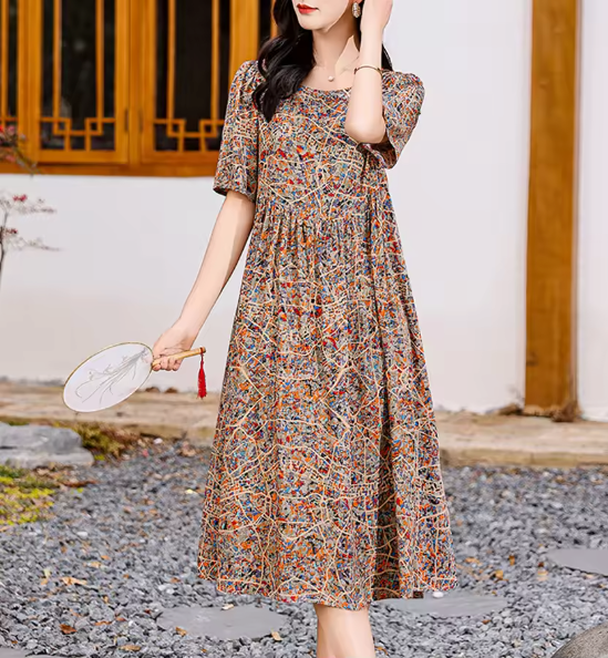 Vestido midi floral bohemio para mujer. Estilo chic de verano, perfecto para eventos casuales y fiestas.