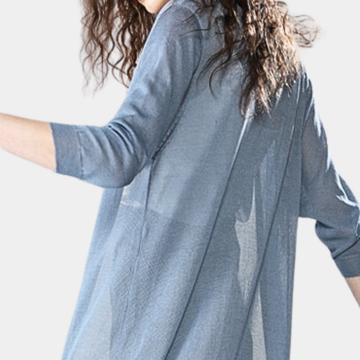 Chaleco blazer sin mangas AMARANTA, ideal como capa ligera. Moda femenina para primavera y otoño.