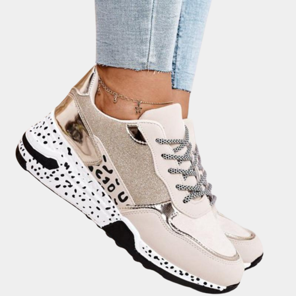 Zapatillas deportivas urbanas de mujer, estilo casual moderno para moda femenina. Ideales para el día a día.