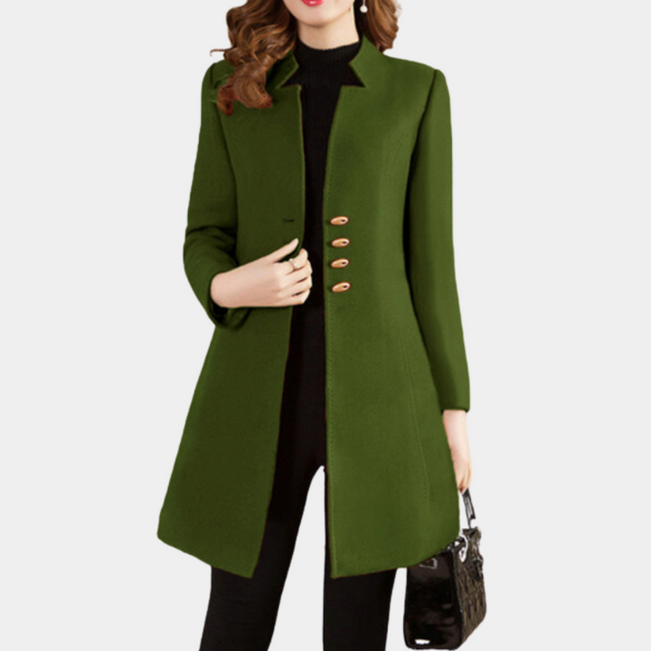 Moda invernal: Abrigo Sofía para mujer, elegante y clásico. Diseño atemporal con botonadura sencilla en rojo.