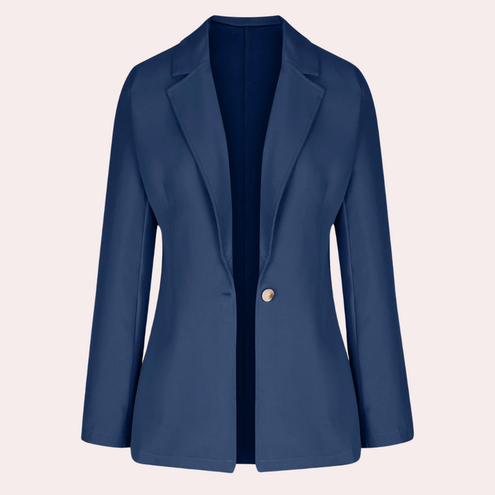 Detalle de blazer elegante para mujer, corte limpio y tejido de calidad, estilo atemporal.
