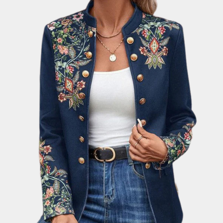 Atractivo blazer floral de mujer, una chaqueta elegante que realza cualquier atuendo de moda femenina con estilo.