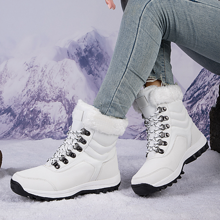 Elegantes botas LUCIA para mujer, perfectas para invierno. Estilo invernal y comodidad con protección fría.