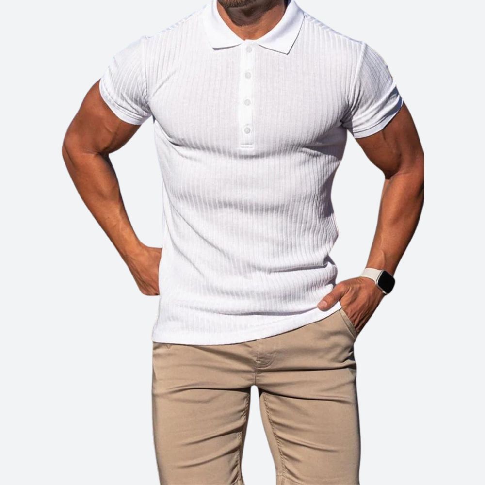Polo hombre entallado, versátil para un estilo casual o elegante. Ropa moderna de verano en algodón.