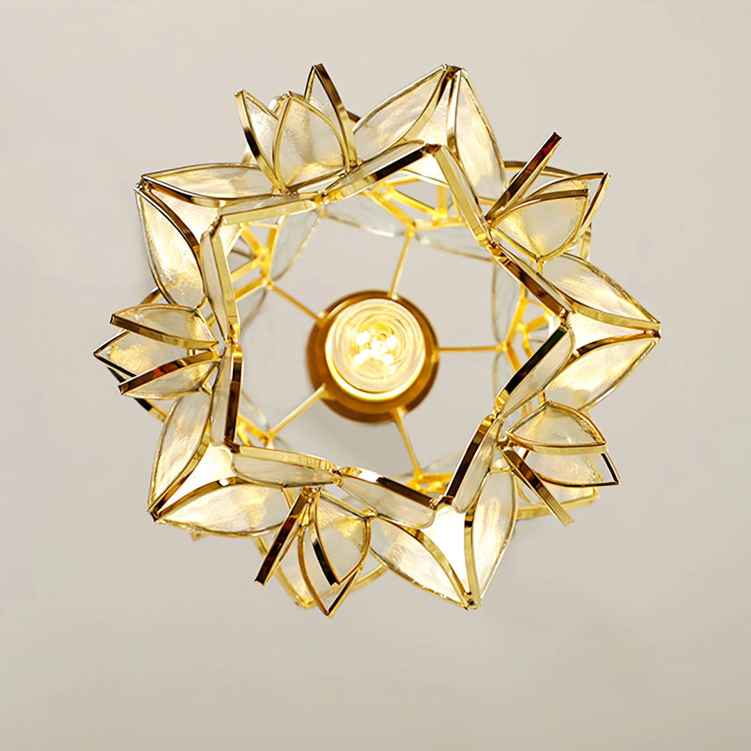 Luz suave y natural con lámpara colgante AuroraCapiz, realza la belleza de tu sala.