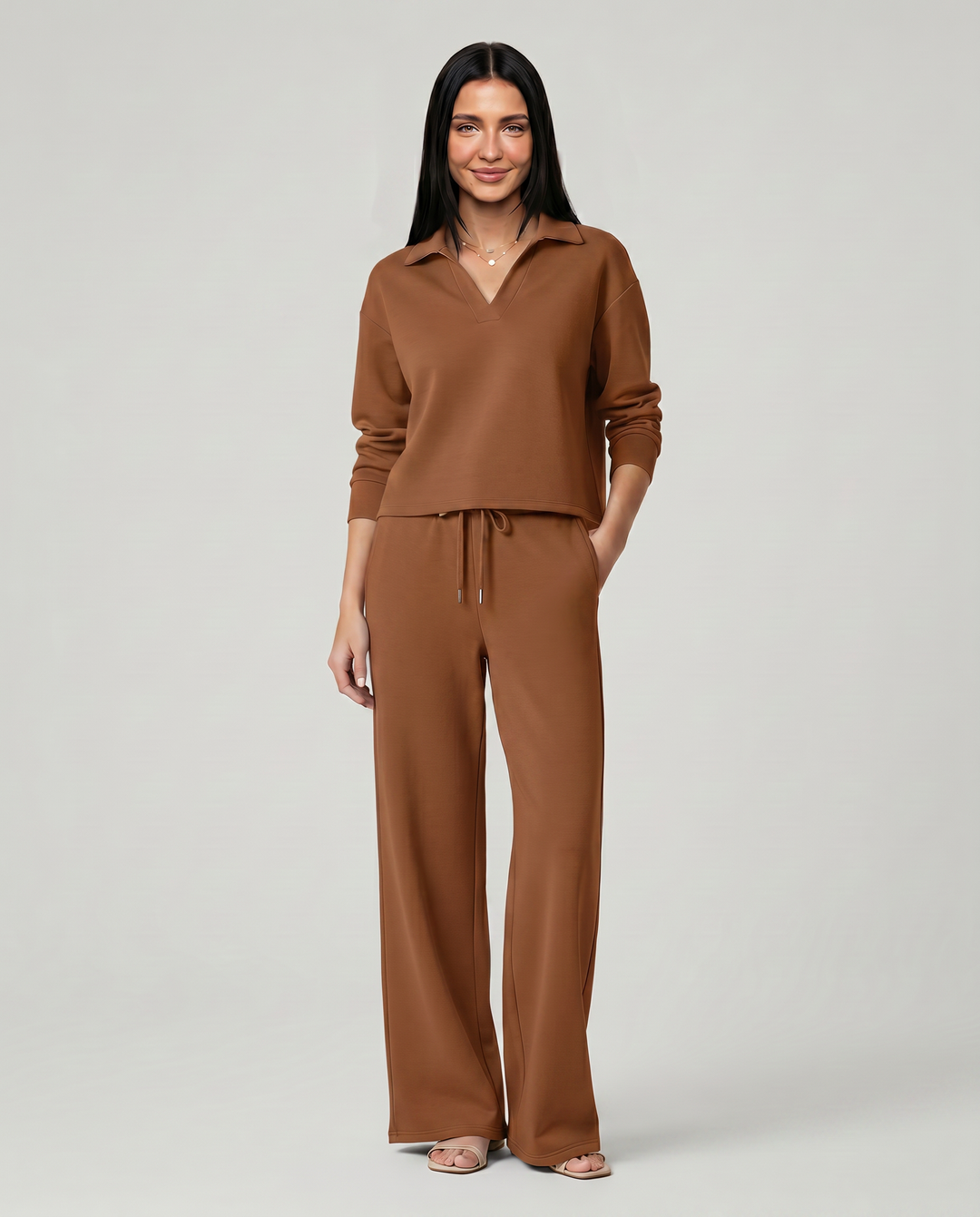 Conjunto loungewear de punto mujer, cuello V y pantalón ancho. Comodidad para el hogar y salidas casuales.