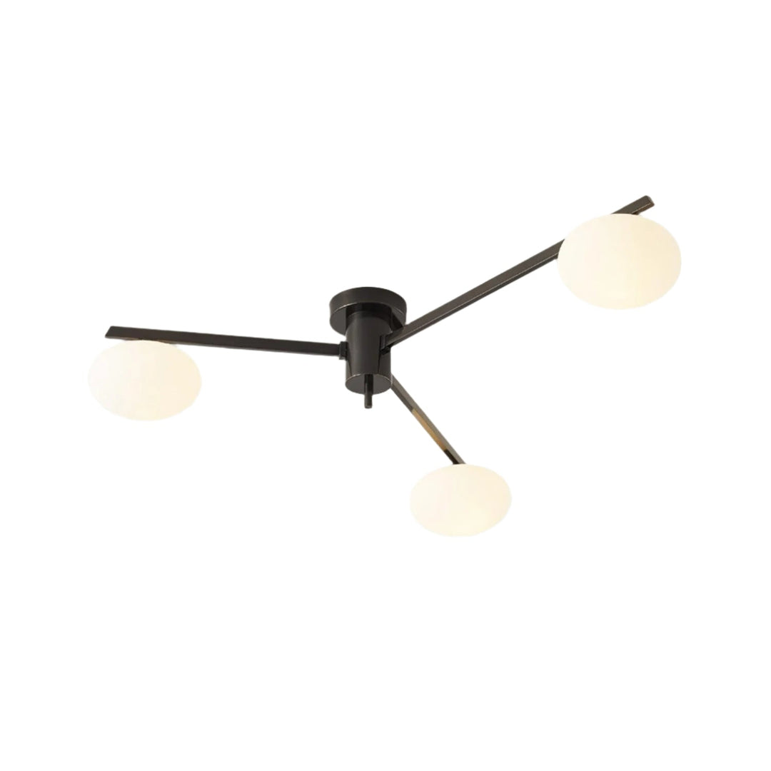 Lámpara de techo moderna con estructura de cobre y pantalla esférica de vidrio, LED compatible.