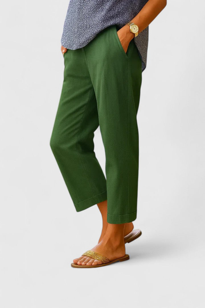 Pantalón recto de mujer confortable, transpirable y con bolsillos. Perfecto para looks elegantes de verano.