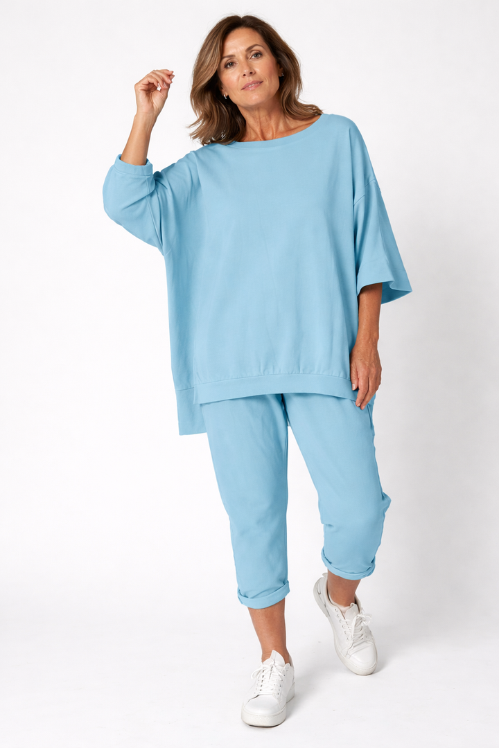 Conjunto ligero de mujer, ropa cómoda con estilo casual. Top y pantalón holgado. Ideal para primavera y verano.