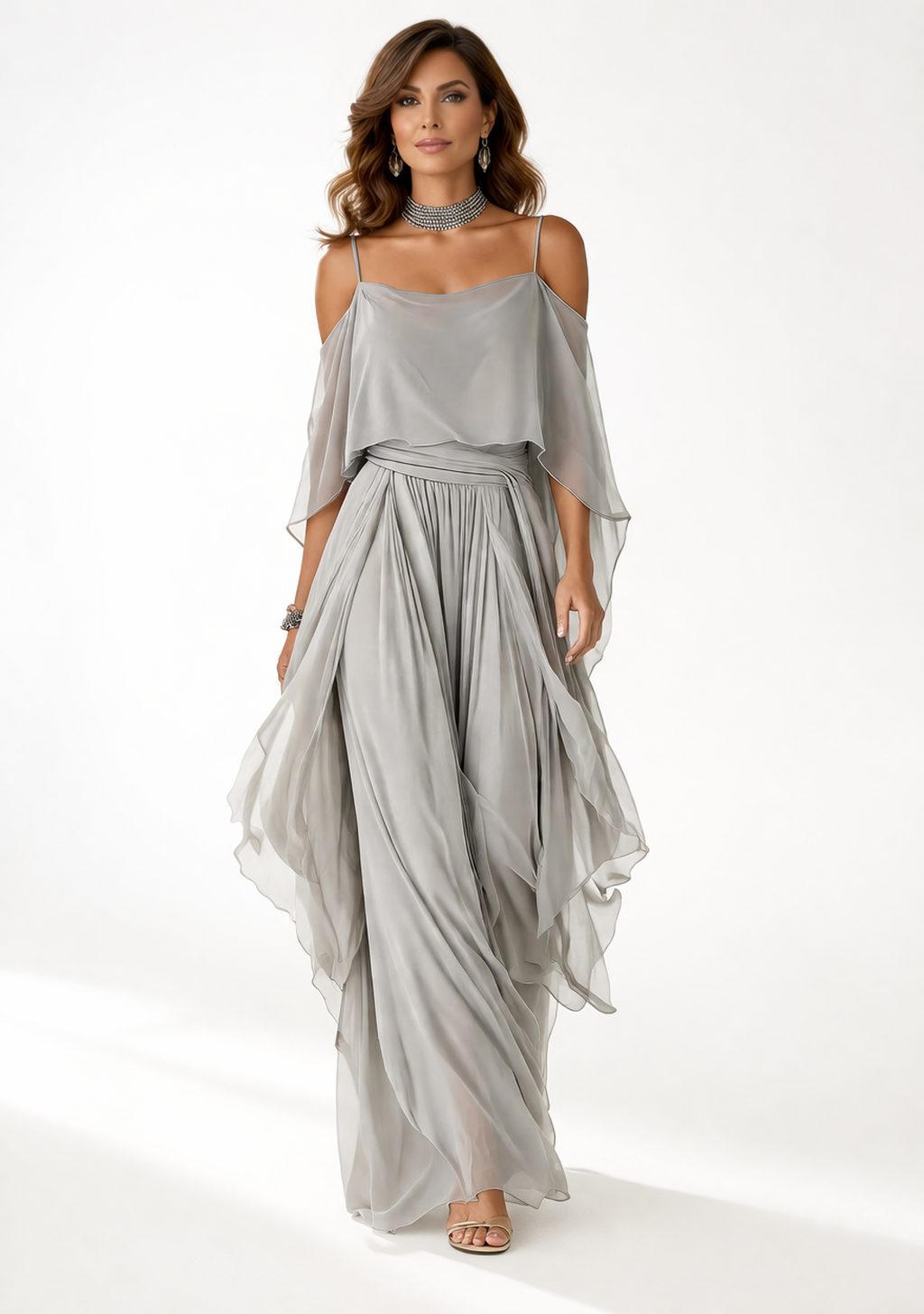 Vestido largo fluido gris para mujer, ideal para fiesta o eventos elegantes. Estilo chic y sofisticado.