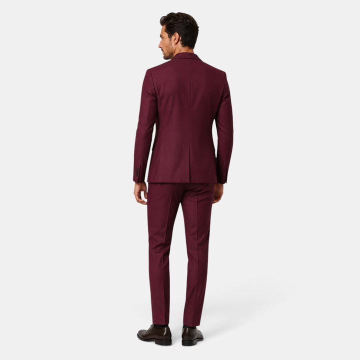 Traje de hombre de dos piezas, diseño elegante, perfecto para oficina y eventos sociales.