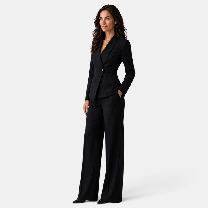 Conjunto de dos piezas para mujer: blazer de moda y pantalón de vestir entallado para un look formal.