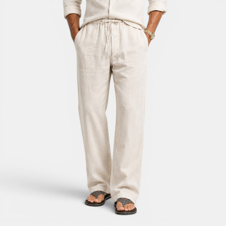 Pantalón de lino gris claro, ajuste cómodo para hombre. Estilo versátil de verano, fresco y casual elegante.