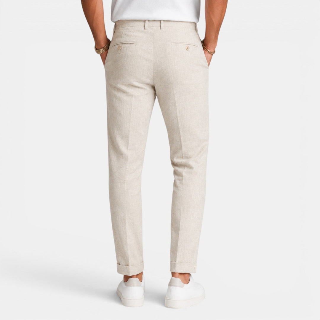 Moda masculina: pantalón de lino elegante. Comodidad y frescura para el hombre moderno.