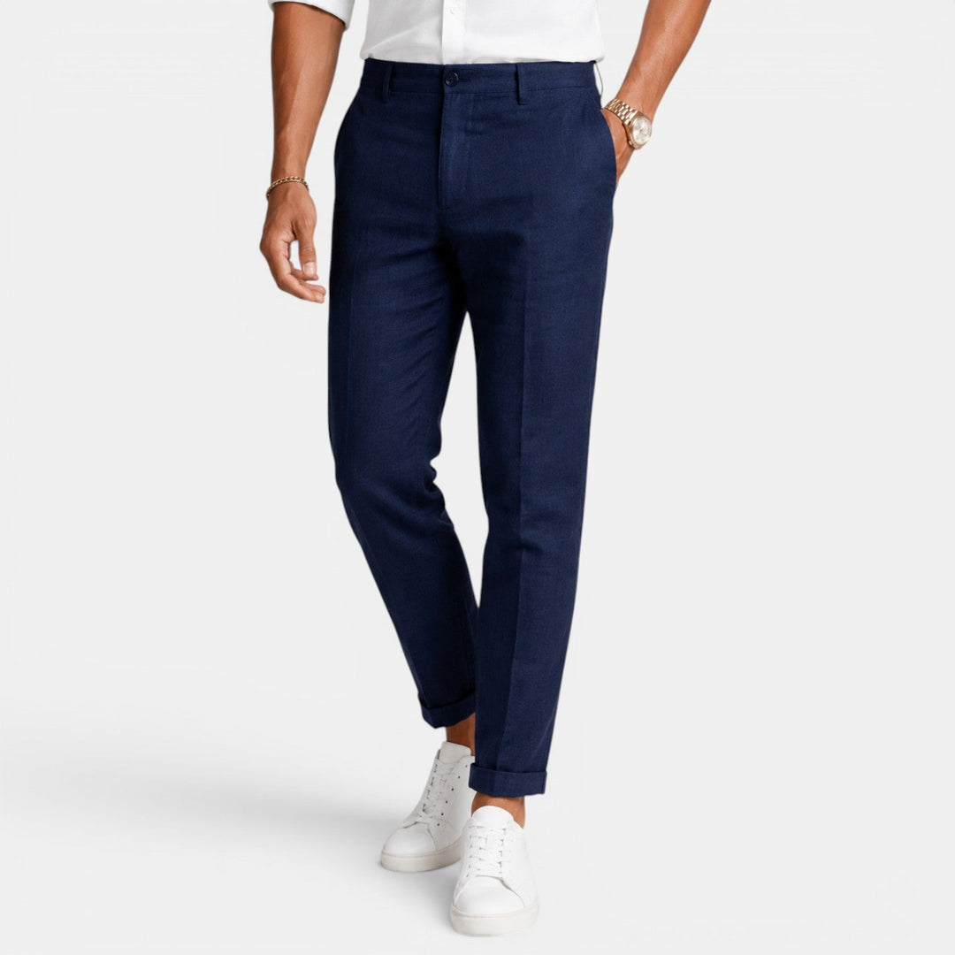 Pantalón de lino moderno para hombre. Su diseño transpirable ofrece comodidad y moda casual.