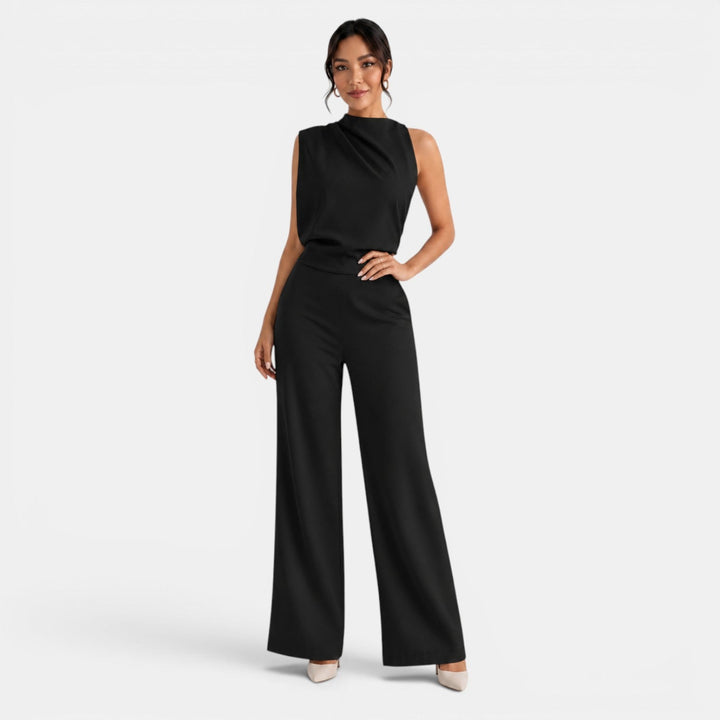Elegante mono largo para mujer, perfecto para celebraciones de verano.