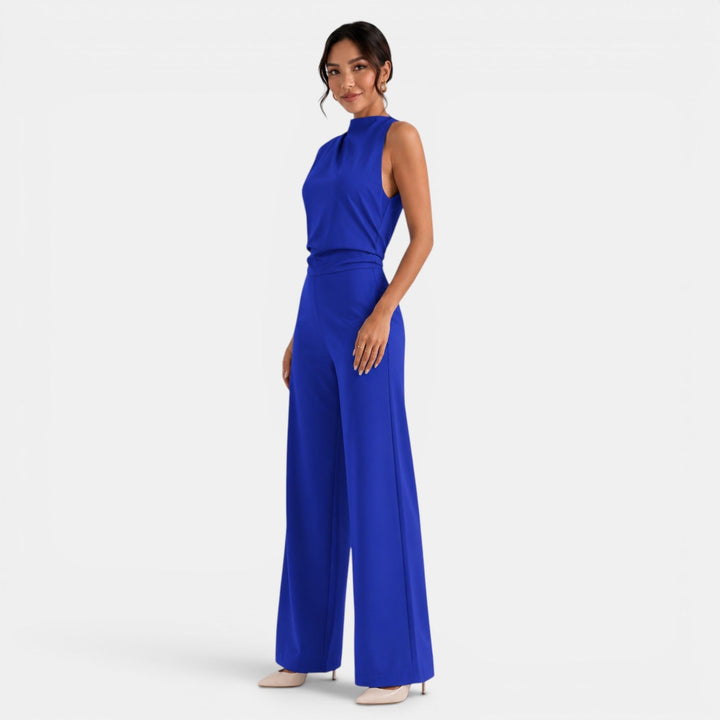 Atuendo de verano: Mono largo elegante, opción moderna para eventos.