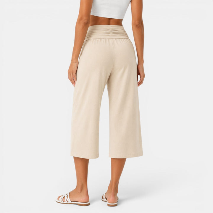 Pantalón capri elástico para mujer. Transpirable, cómodo, ideal para yoga, fitness y deporte activo.