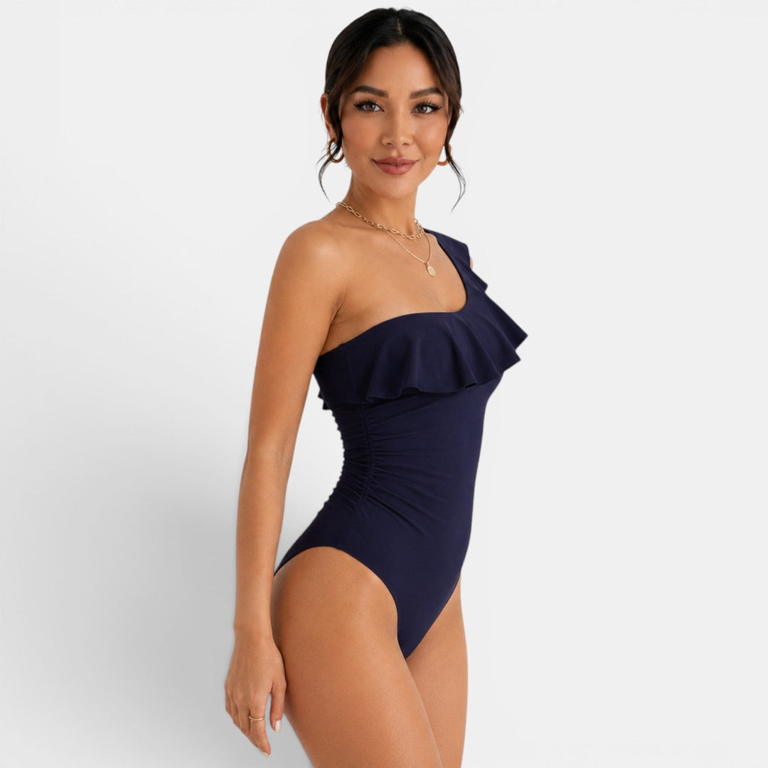Traje de baño femenino con volante y estilo de un hombro, perfecto para la playa en verano.