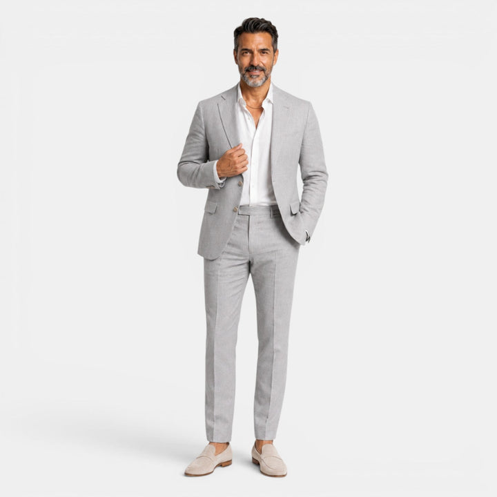Traje de lino de corte slim para hombre, estilo elegante y cómodo para negocios y casual.