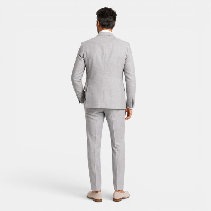 Traje de lino transpirable para hombre, la opción elegante perfecta para el verano.
