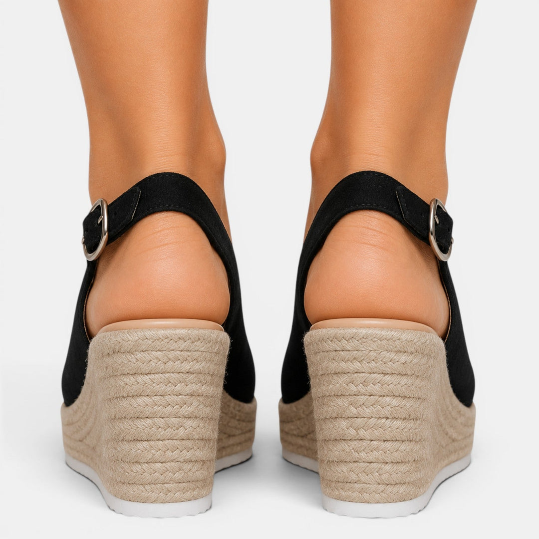 Sandalias cuña negras para mujer. Calzado de verano elegante, cómodo y estilo casual con diseño peep toe.
