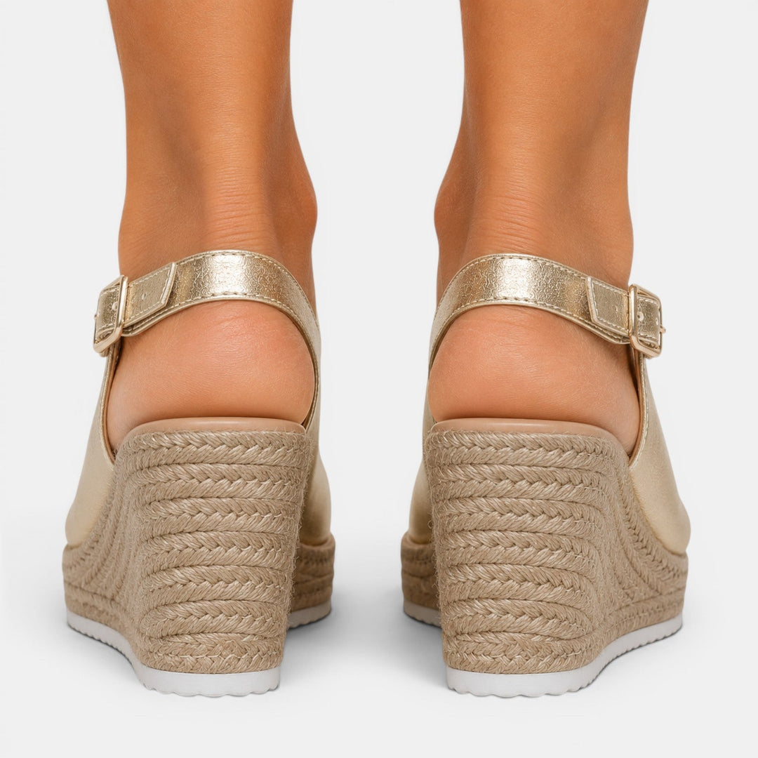 Sandalias cuña mujer cómodas. Calzado femenino elegante para verano, disponibles en negro, beige y oro.
