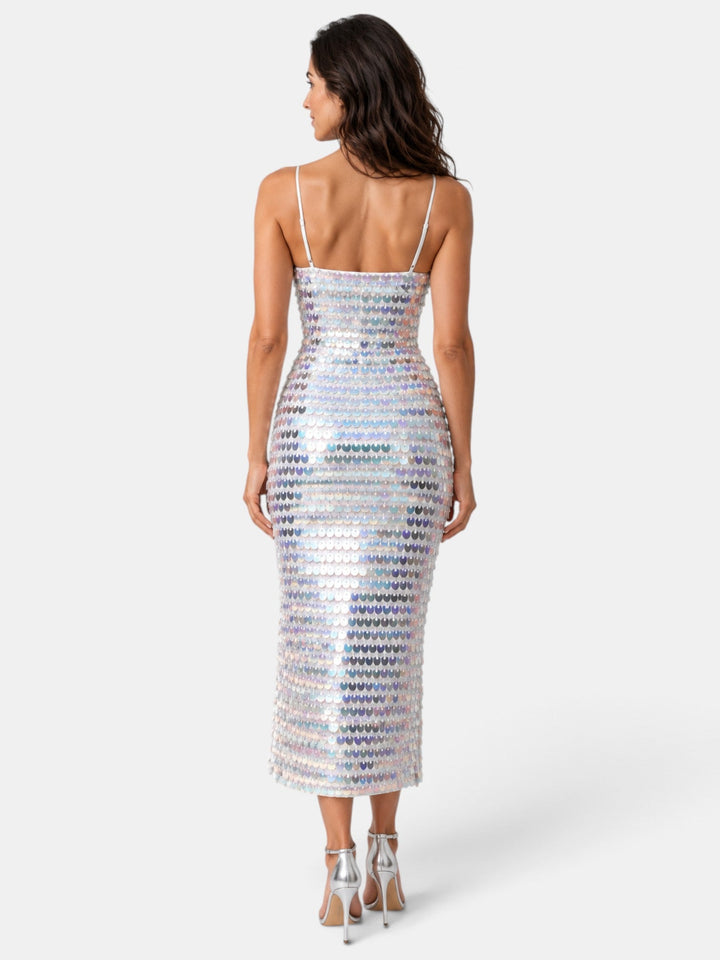 Vestido de fiesta midi con lentejuelas brillantes, perfecto para ocasiones especiales y celebraciones.