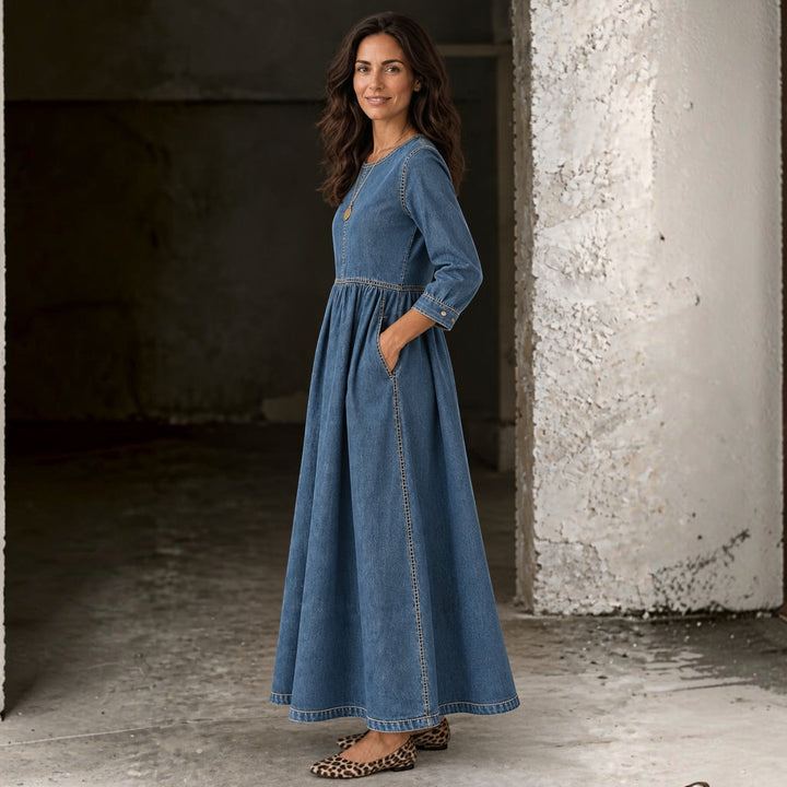 Maxi vestido vaquero para mujer, manga larga. Diseño versátil que combina la comodidad casual con un toque elegante.