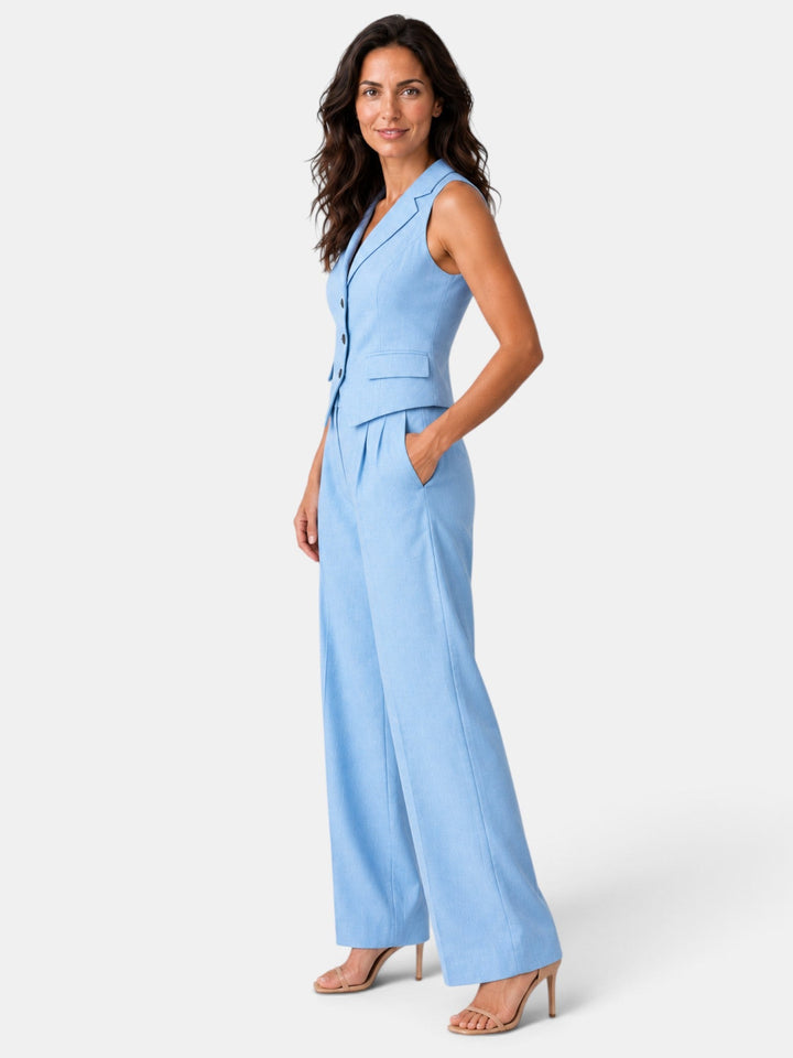 Outfit moderno mujer: chaleco y pantalón ancho elegante. Conjunto de dos piezas para un look sofisticado.