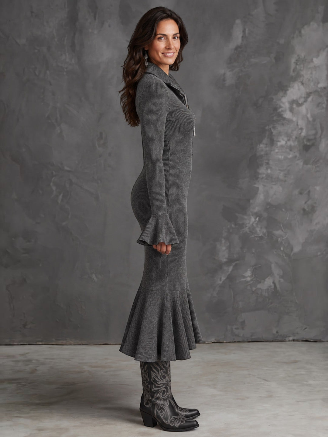 Vestido midi versátil para mujer, diseño moderno con cremallera, perfecto para uso diario y moda casual.